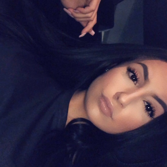 Meet your Posher, Neivys - Picture 1 of 1